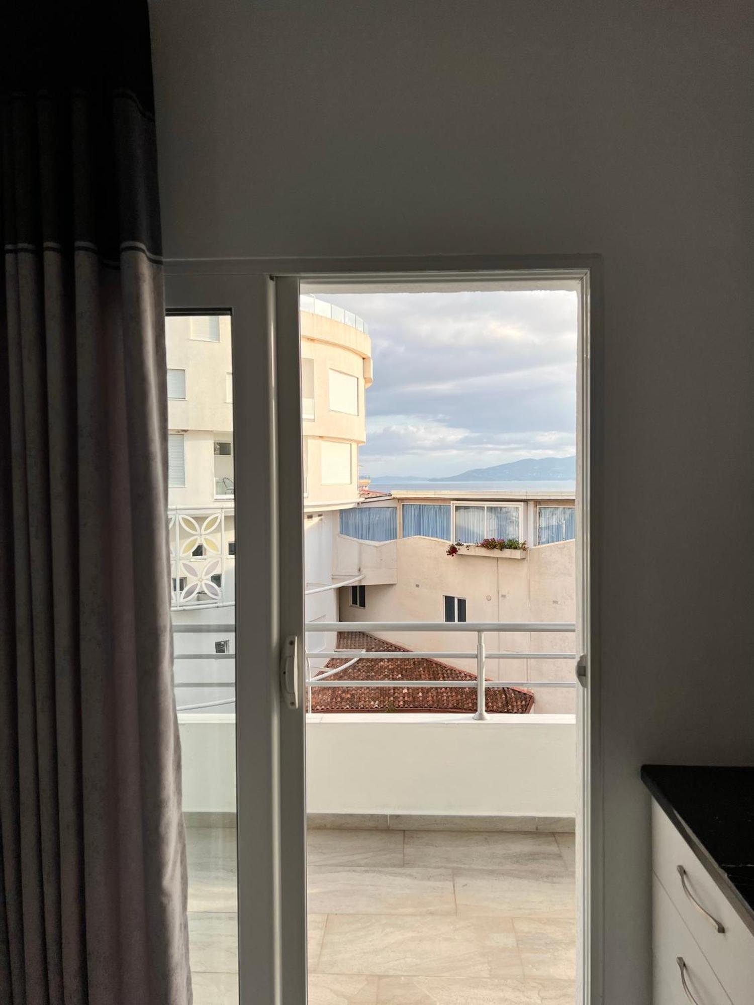 Gjoka Apartments, In Front Of Bougainville Bay Sarandë Habitación foto