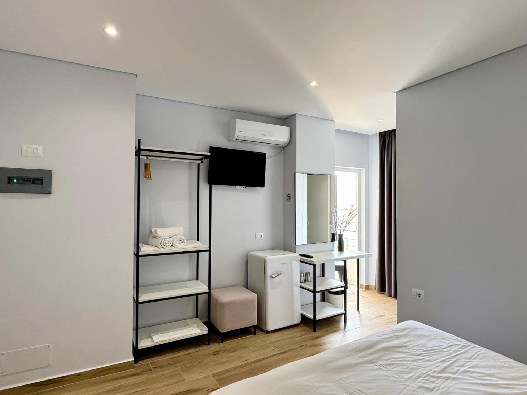 Gjoka Apartments, In Front Of Bougainville Bay Sarandë Habitación foto